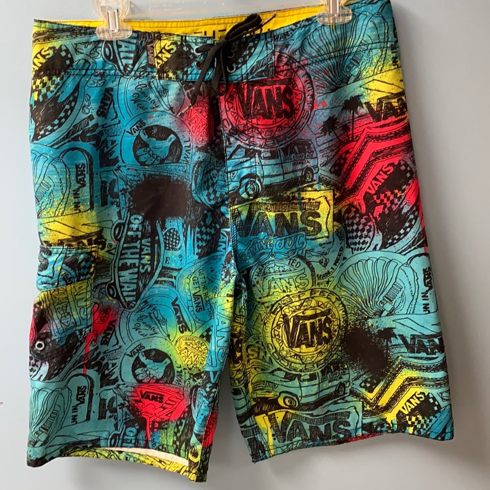 VANS Logo Graffiti Colorful Swim Trunks Board Shorts Mens sz 34 🛹